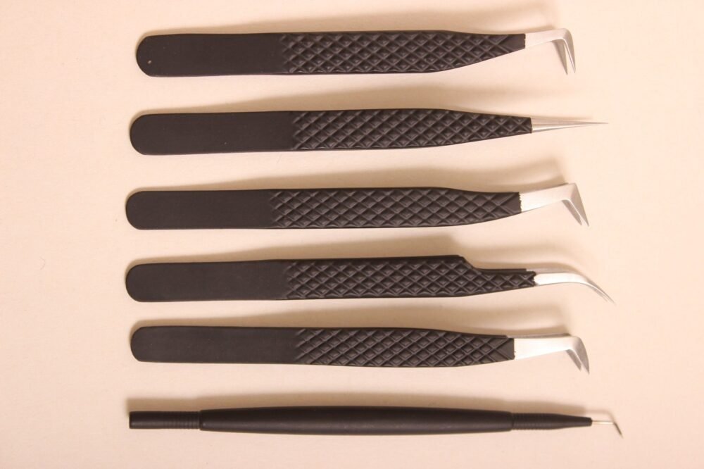 5 Pcs Eyelashes Tweezers with 1 Lashlift Tool - Image 2